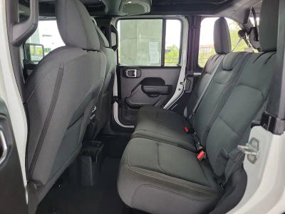 2026 Jeep Wrangler — photo 9 view