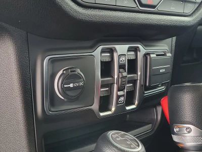 2026 Jeep Wrangler — photo 15 view