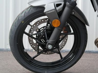 2026 Kawasaki Z500 ABS - Photo 9