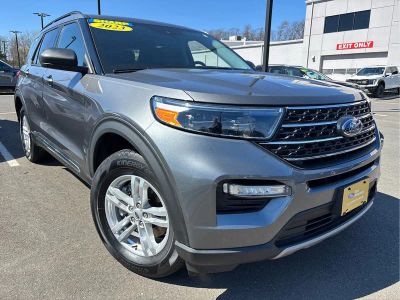 2023 Ford Explorer — rear three-quarter view