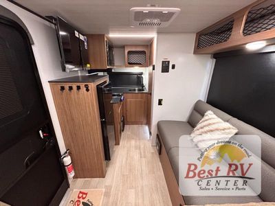 2026 Keystone RV Reign - Photo 11