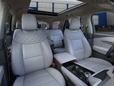 2026 Ford Explorer - Photo 4