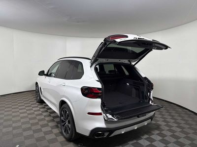 2026 BMW X5 xDrive40i — photo 19 view