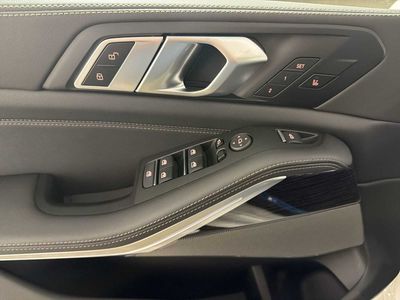 2026 BMW X5 xDrive40i — photo 12 view