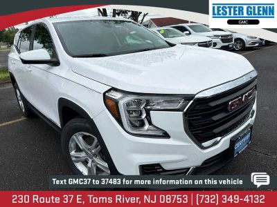 2022 GMC Terrain SLE in Summit White — front three-quarter view