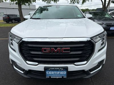 2022 GMC Terrain — detail view