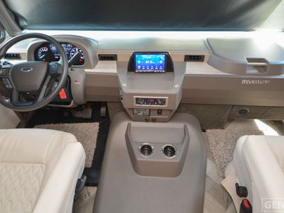 2026 Winnebago Adventurer - Photo 9