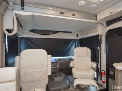 2026 Winnebago Adventurer - Photo 14