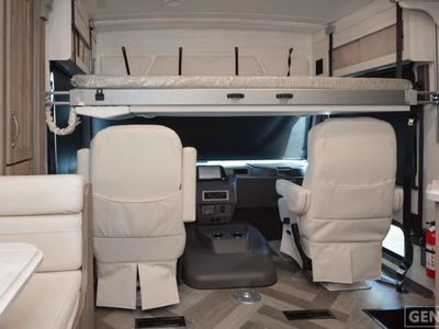 2026 Winnebago Adventurer - Photo 15