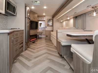 2026 Winnebago Adventurer - Photo 5