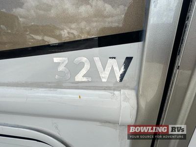 2023 Wraith 32W - Photo 7