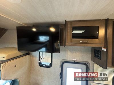 2023 Wraith 32W - Photo 24