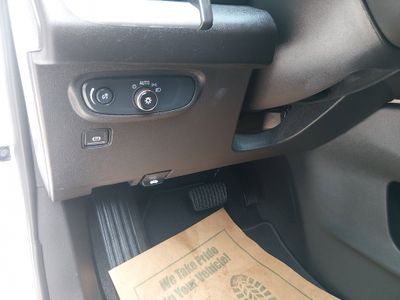 2024 GMC Terrain — photo 13 view
