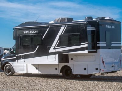 2026 Thor Motor Coach Tiburon - Photo 2