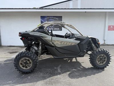 2026 Can-Am MAV XMR 72 TRR — front three-quarter view