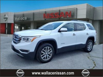2018 GMC Acadia SLE-2 in Summit White Gaz — front three-quarter view