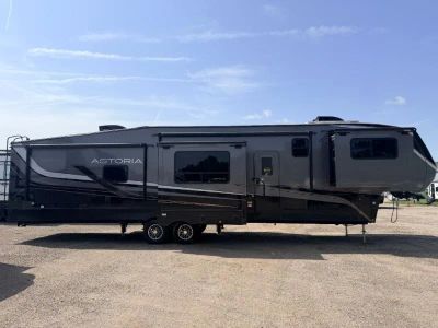 2025 Dutchmen RV Astoria Platinum 3803FLP — front three-quarter view