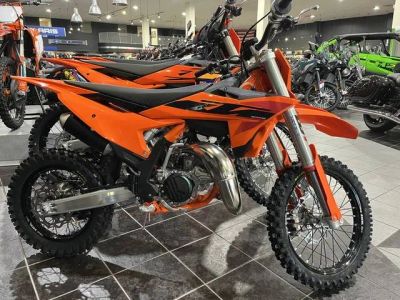 2026 KTM 85 SX 17/14 — front three-quarter view