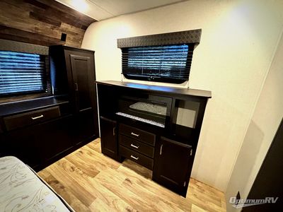 2020 Venture RV SportTrek Touring Edition - Photo 10