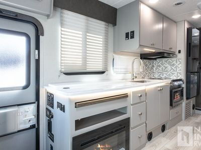 2026 Coachmen Freelander - Photo 11