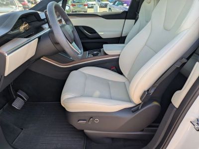 2024 Tesla Model X — photo 12 view