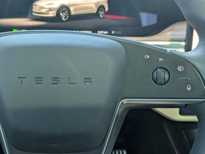 2024 Tesla Model X — photo 17 view