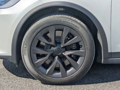 2024 Tesla Model X — photo 10 view