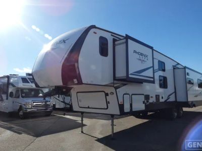 2023 Shasta RVs Phoenix Lite - Photo 2