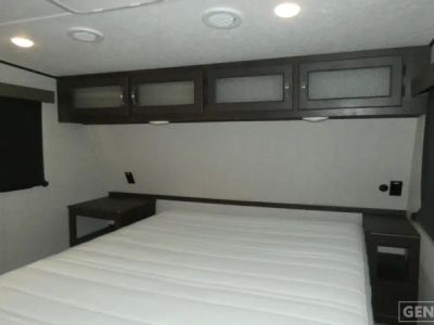 2023 Shasta RVs Phoenix Lite - Photo 8