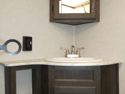 2023 Shasta RVs Phoenix Lite - Photo 15
