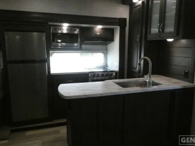 2023 Shasta RVs Phoenix Lite - Photo 7