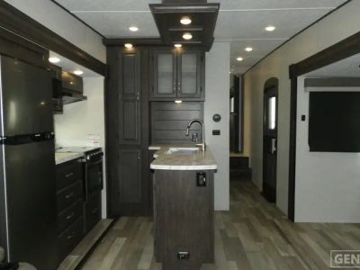 2023 Shasta RVs Phoenix Lite - Photo 6