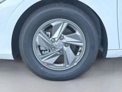 2026 Hyundai ELANTRA — photo 31 view