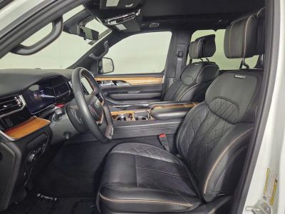2024 Jeep Grand Wagoneer L — photo 12 view