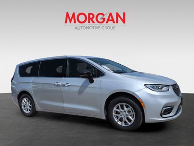 2026 Chrysler Pacifica — side profile view