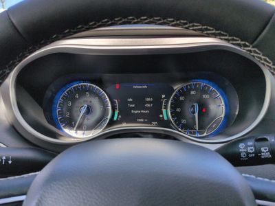2026 Chrysler Pacifica — photo 27 view