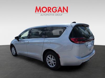 2026 Chrysler Pacifica — photo 7 view