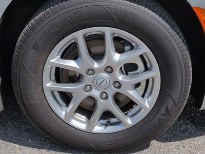 2026 Chrysler Pacifica — photo 11 view
