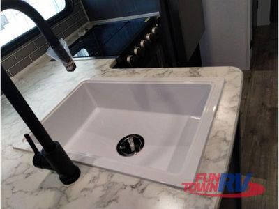 2025 Dutchmen RV Aspen Trail LE - Photo 15