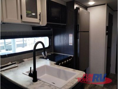 2025 Dutchmen RV Aspen Trail LE - Photo 14
