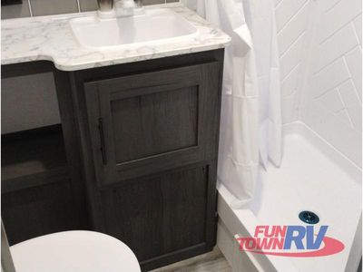 2025 Dutchmen RV Aspen Trail LE - Photo 32