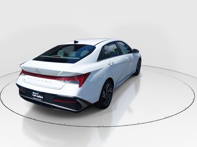 2025 Hyundai Elantra - Photo 7