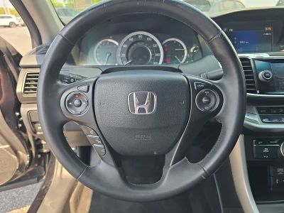 2015 Honda Accord — photo 25 view