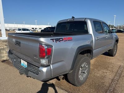 2020 Toyota Tacoma - Photo 5