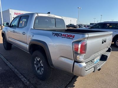 2020 Toyota Tacoma - Photo 6