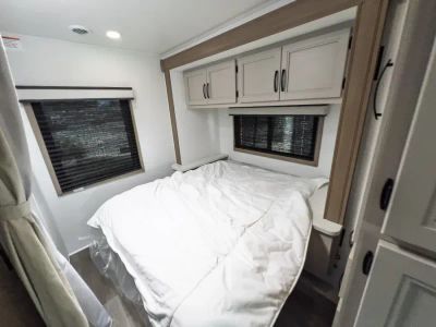 2027 Entegra ODYSSEY SE — photo 13 view