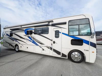 2022 Thor Motor Coach WINDSPORT — photo 21 view
