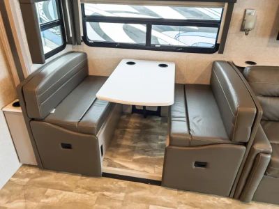 2022 Thor Motor Coach WINDSPORT — photo 12 view
