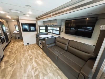 2022 Thor Motor Coach WINDSPORT — photo 7 view