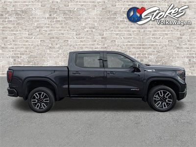 2025 GMC Sierra 1500 - Photo 2